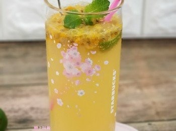 step5: 將蓋子關好，放入雪櫃冷藏醃製3天即可飲用。