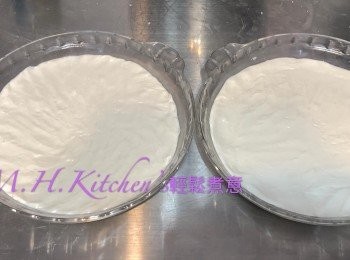 step14: 倒入粉漿並輕輕撫平表面
