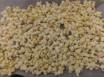 step4: 將未爆開的爆谷棄掉。