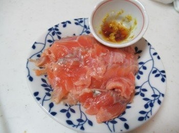 step3: 將步驟2切片,加芥末醬抓勻即可.