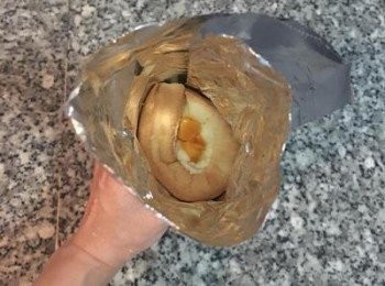 step20: 要記得接口處的位置喔！等一下冷藏時，接口處需朝下放。