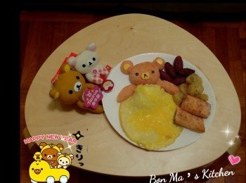 step1: 冷飯和茄汁拌勻至顏色呈現橙啡色，落鑊略炒，待涼備用。