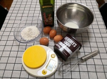 step1: 先焗製朱古力蛋糕：