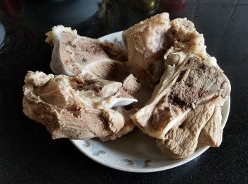 step10: 迫出血水後便可將材料取出