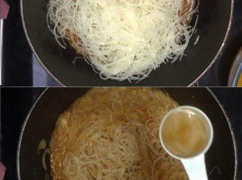 step18: 下粉絲炒勻後，逐匙加入魚露，兩大匙後先試味，不夠味再逐少加量