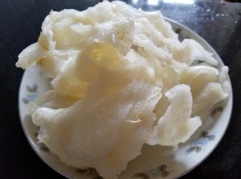 step1: 鯰魚花膠，預先一晚浸泡好
