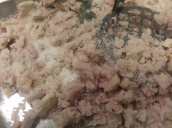 step2: 蒸好後加糖壓爛