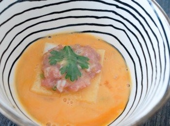 step4: 將麵包沾滿蛋液