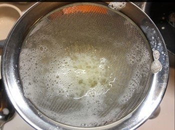 step5: 過篩，濾出的蛋白不要