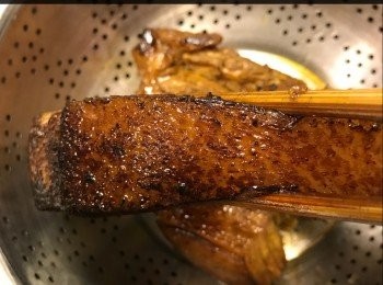 step4: 皮煎至金黃色，深色少少都唔怕架
