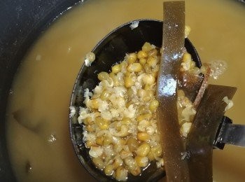 step3: 轉中火煮約1小時至綠豆開花。