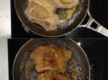 step5: 之後燒熱油，把一滴蛋糊滴下試油溫，一滴下即浮起即是油溫ok
下豬扒以半剪炸方法，煎炸至金黃色即可