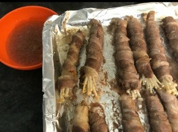 step6: 8分鐘取出，倒出多餘油份。