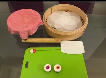 step2: 加菜油快手搓至沒粉粒、光滑。