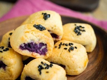 step5: 放入已預熱170度C焗爐，焗約25-30分鐘，放在涼架上完全待涼後，放入密封盒存放