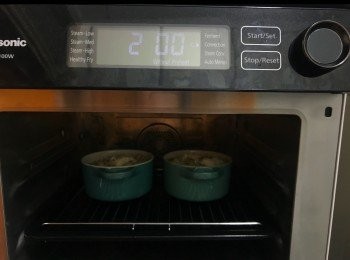 step7: 焗爐200度。焗25分鐘。