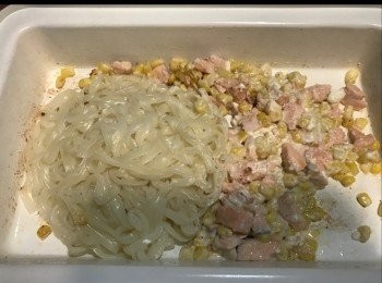 step5: 加入烏冬一齊炒。