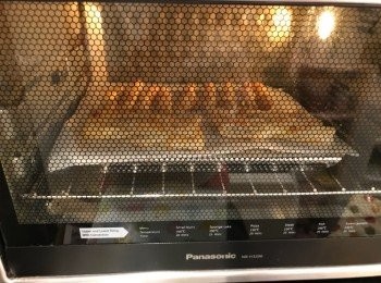 step7: 放雪櫃冷藏10分鐘，期間用180度預熱焗爐
之後取出用180度焗18分鐘