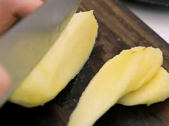 step2: 切片，從角邊開始切。