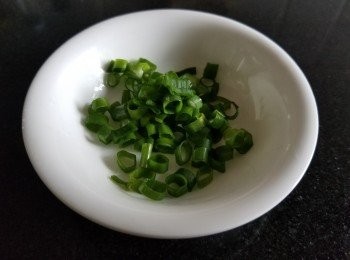 step4: 蔥粒