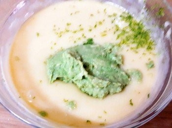 step8: 再加入酪梨泥拌勻