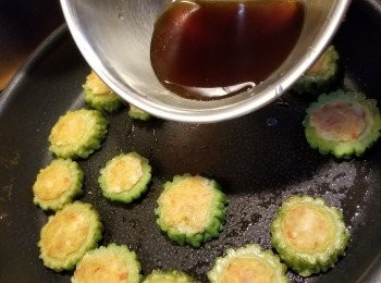 step8: 加入汁料煮滾,煮約3分鐘即可(如汁多可加生粉打芡)