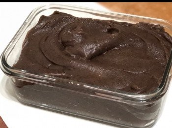 step3: 豆沙餡 約一粒13-15g 搓圓 分8粒