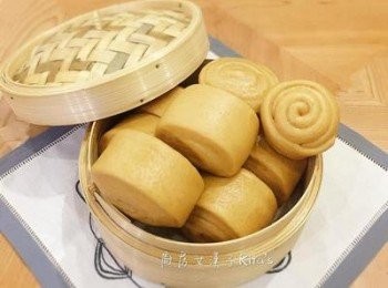 step19: 完全放涼後，可以裝到夾鏈袋放冷凍保存；要吃時回蒸8-10分鐘即可。