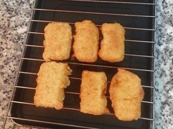 step12: 即可起鍋瀝油，並趁熱享用。