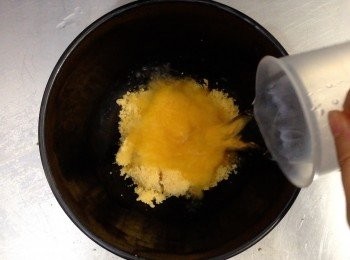step15: 芒果啫喱粉先用熱水拌融