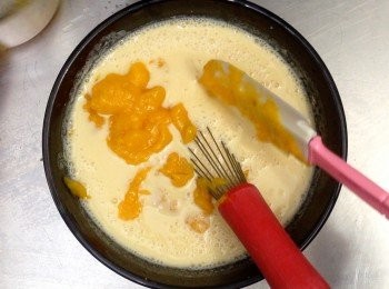 step17: 芒果隨喜打成蓉或切小粒
把芒果加入拌勻備用