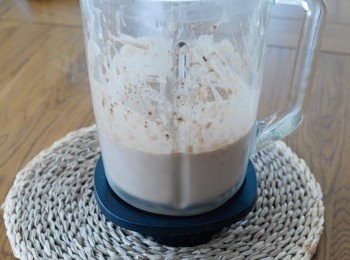step2: 用中速打發拌勻即成