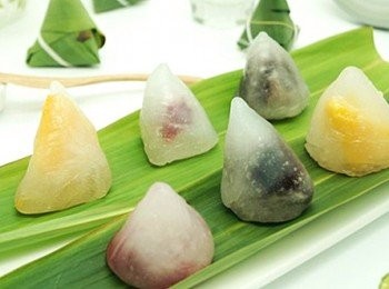 step4: 用棉繩包緊粽子 ，全部放入冰箱冷藏 ，夏天吃冰冰涼涼的，很消暑喔。
如果沒有粽葉，也可以使用粽葉模型。