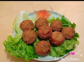 step4: 可點蜆蚧<span class="group_3">醬汁</span>或泰式甜酸<span class="group_3">醬汁</span>伴食。