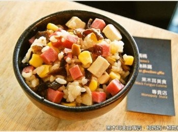 step4: 料理過程不用過多調味，一道少油的美味料理，立馬就能盛碗上桌。