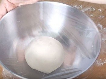 step4: 蓋上濕毛巾或保鮮膜,發酵一小時