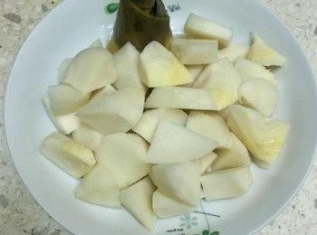 step8: 對切後，再切滾刀，切成適當大小，