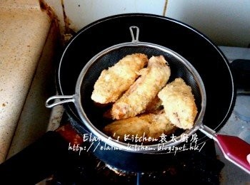 step8: 慢慢炸至微黃色盛起