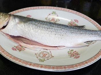 step4: 烏頭，清洗後用廚紙吸乾水份