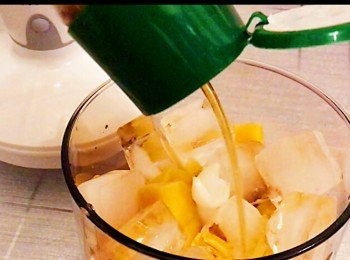 step4: 再加15g蜂蜜（或糖漿）。