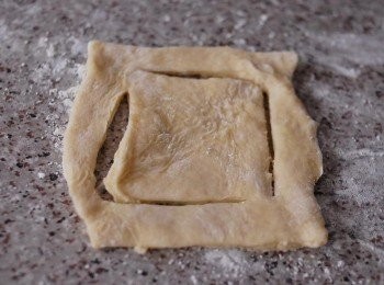 step4: 然後打開，成兩個一大一小的正方形