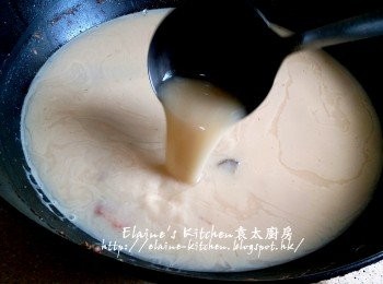 step8: 魚湯煲20分鐘成奶白色湯底