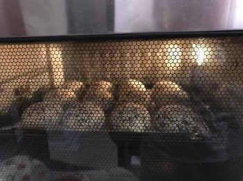 step10: 放入焗爐中層，190度焗18-20分鐘至上色
