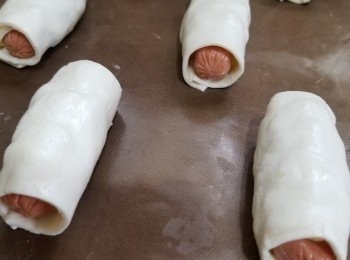 step3: 卷好嘅腸仔酥