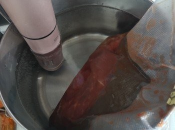 step4: 慢煮溫度70度時間8小時。