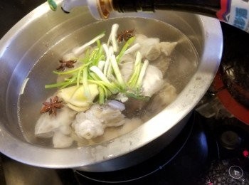 step4: 再加入少許紹興酒