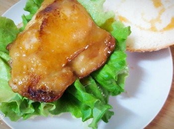 step5: 把<a href="https://bit.ly/2ZxapeY" target="_blank" data-keyword="雞排" class="guide-link"><strong>雞排</strong></a> <span style="display:inline-block;vertical-align:middle;margin-top:-3px;color:initial;border-radius:3px;padding:2px 3px;font-size:12px;line-height:14px;background:#87d300;color:#fff;">即買</span> 放上