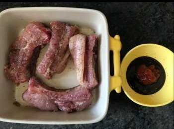 step5: 之後再加入喼汁，茄汁。