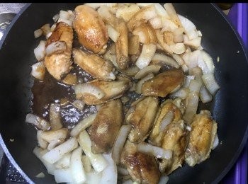 step4: 根據個人口味，加入適量<span class="group_3">調味料</span>。