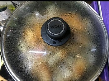 step5: 醬汁煮至出焦糖同收汁，就食得啦！